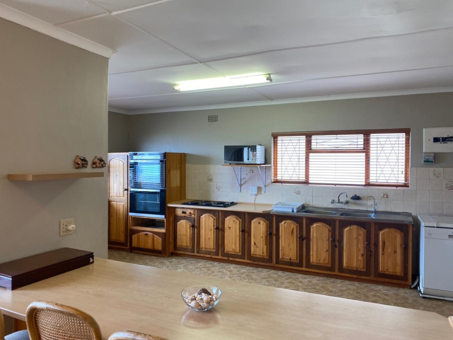 4 Bedroom Property for Sale in Sandbaai Western Cape